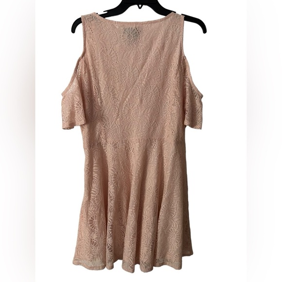 Papillon pink lace mini dress | size large | pink bohemian lace dress - Picture 4 of 6